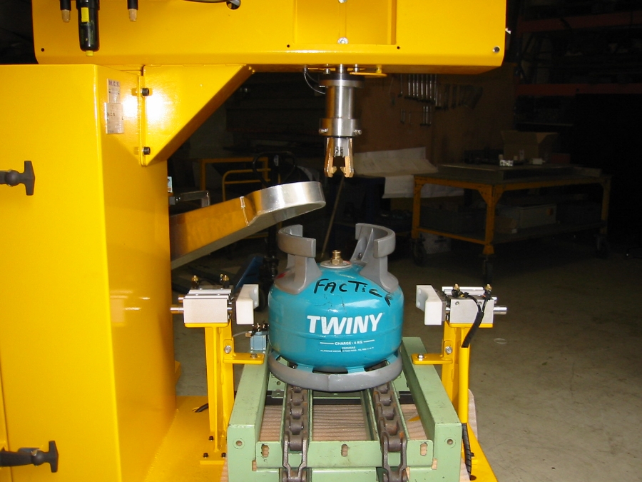 Sonoba Bureau Detude Conception Mecanique Le Mans Machine De Decapsulage Sur Bouteille De Gaz TWINY Pour PRIMAGAZ